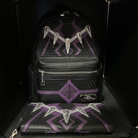 Loungefly Black Panther Backpack and Wallet main image 5